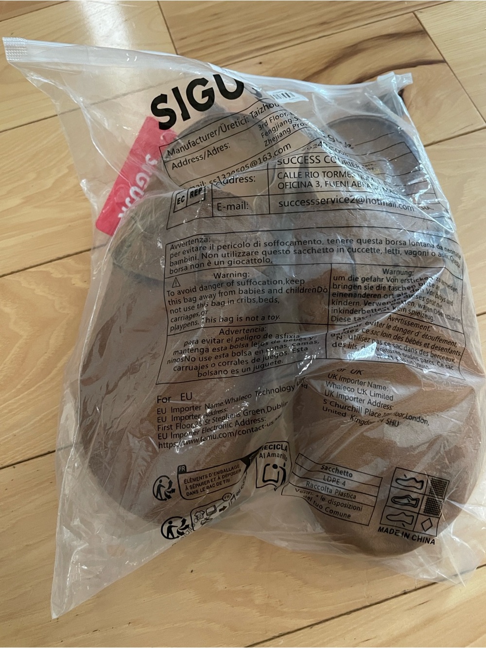 Brand New NWT- Suede Clog Mules in Rich Brown - Picture 4 of 4